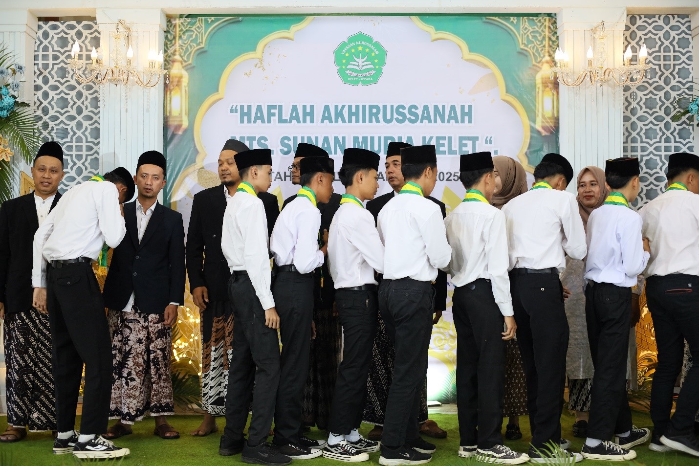 Pelepasan Kelas IX Mts Sunan Muria Kelet : Mengharukan Dan Penuh Harapan